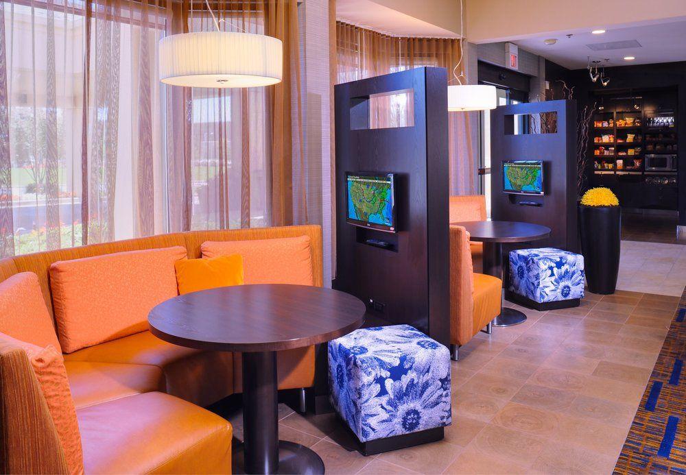 คอร์ตยาร์ด บาย แมริออท ชิคาโก วอคีแกน/เกอร์นี Hotel ภายนอก รูปภาพ
