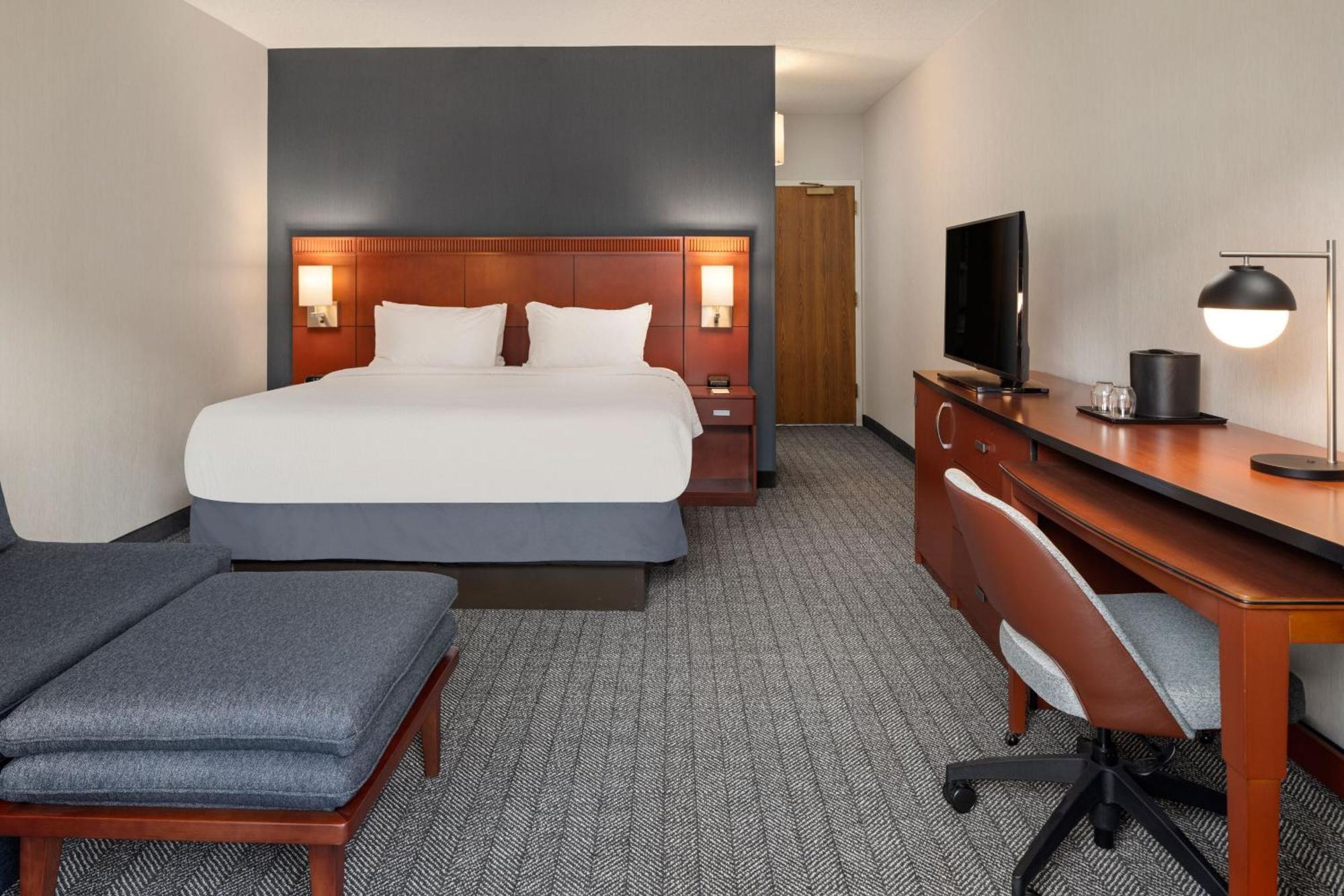คอร์ตยาร์ด บาย แมริออท ชิคาโก วอคีแกน/เกอร์นี Hotel ภายนอก รูปภาพ